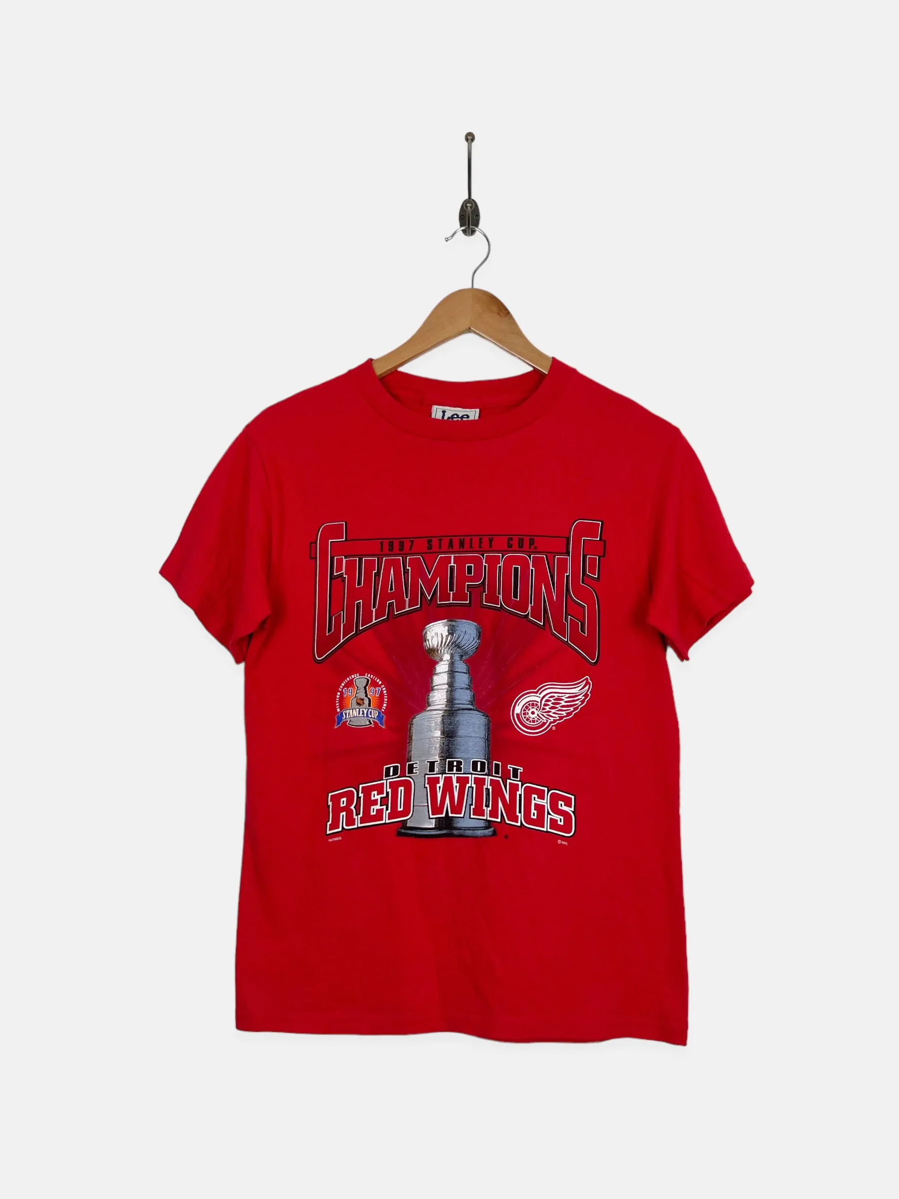 1997 Detroit Red Wings NHL USA Made Vintage T-Shirt Size 8