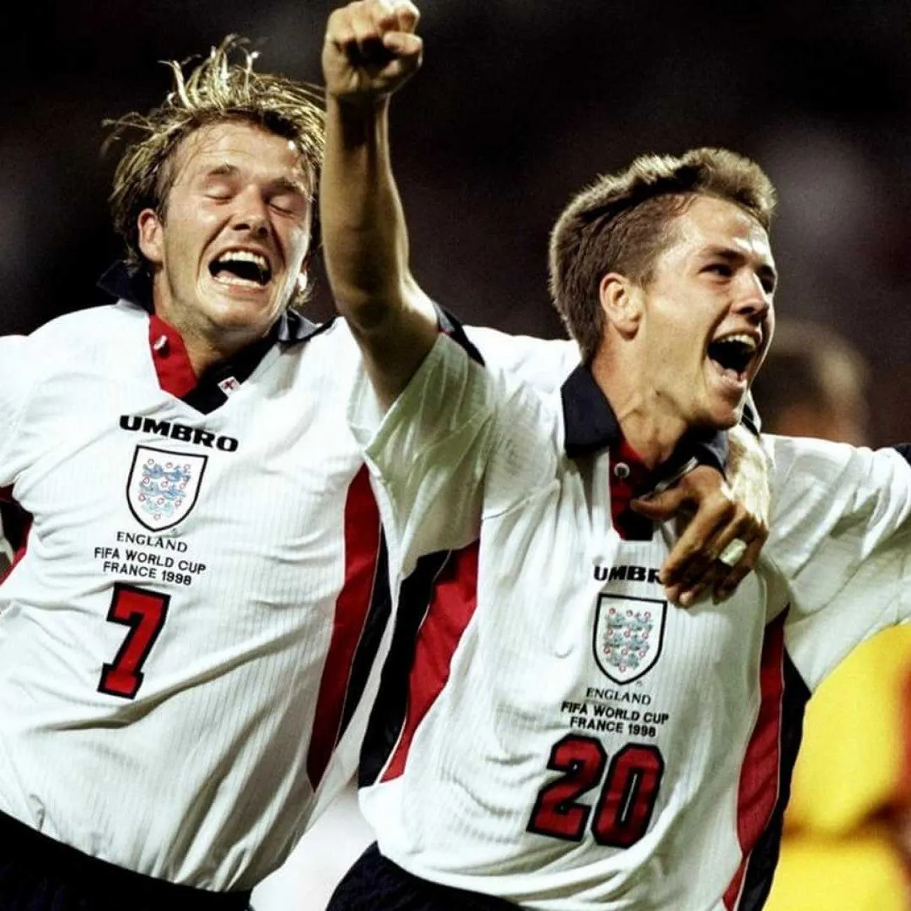 1998 England Home - Owen 20 - Retro Jersey