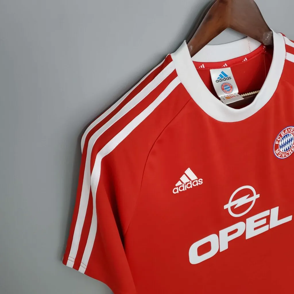 2000 - 2001 Bayern Munich
Home - Retro Jersey