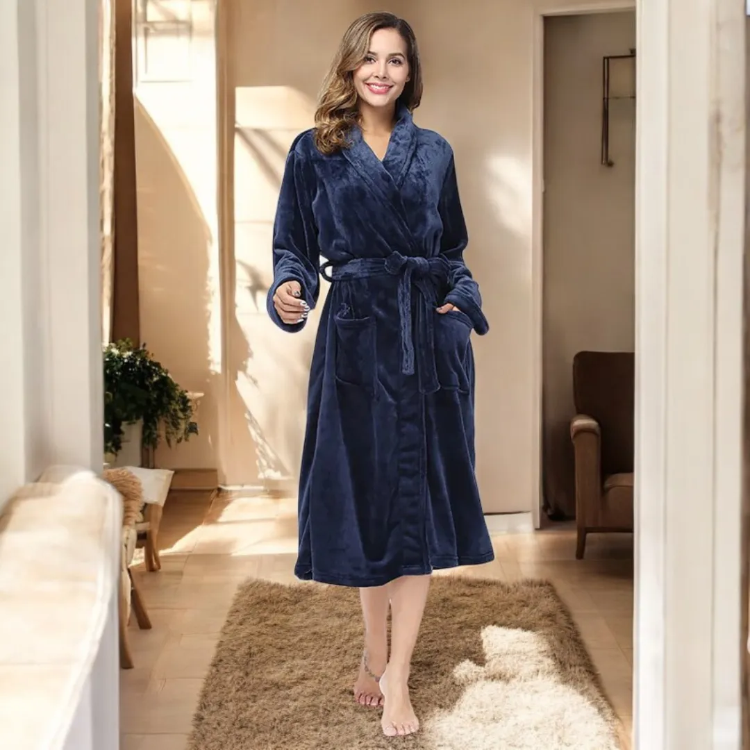 Ava® | Soft fleece bathrobe with pockets