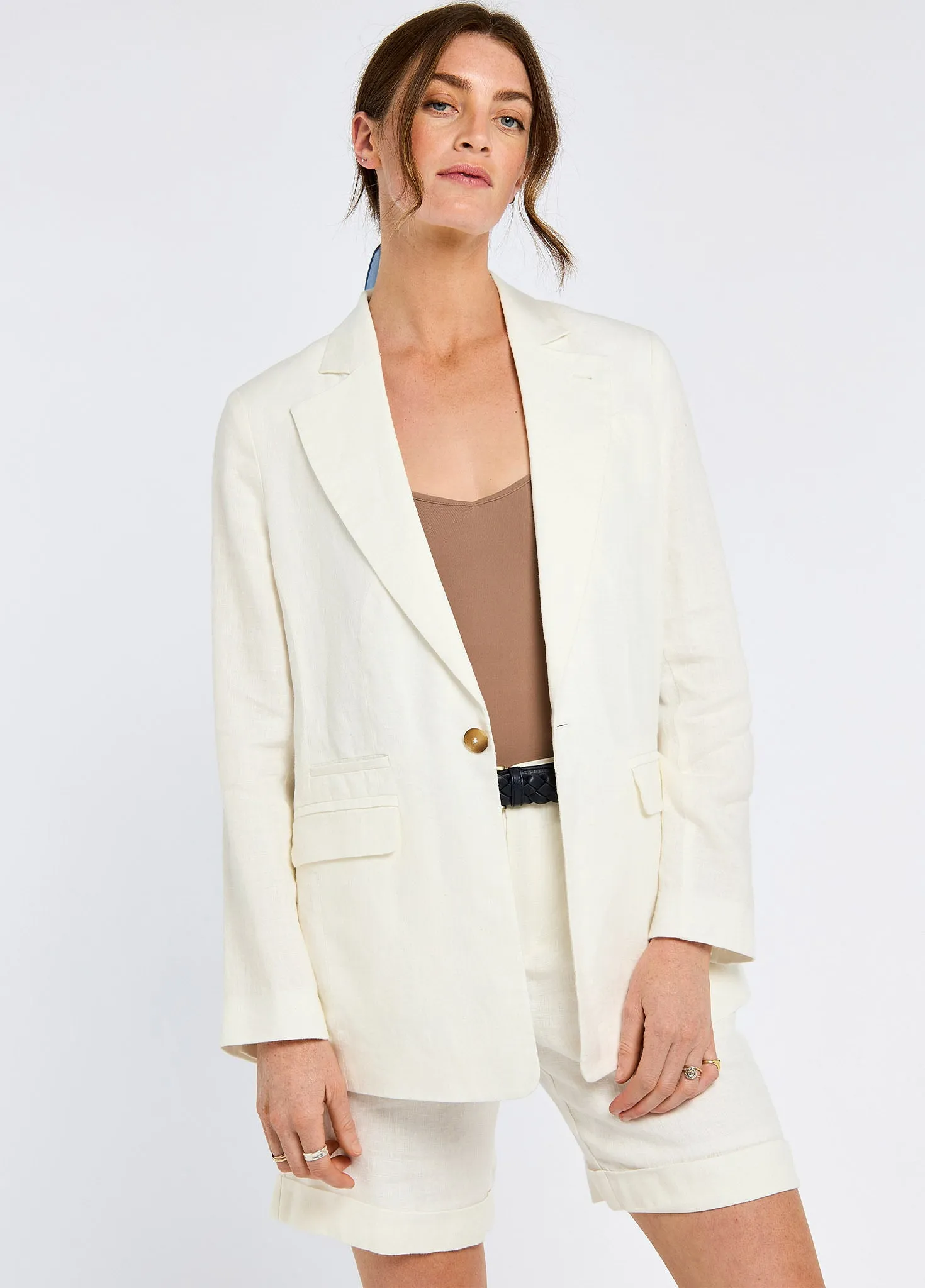 Avonlea Women’s Tailored Linen Jacket - White