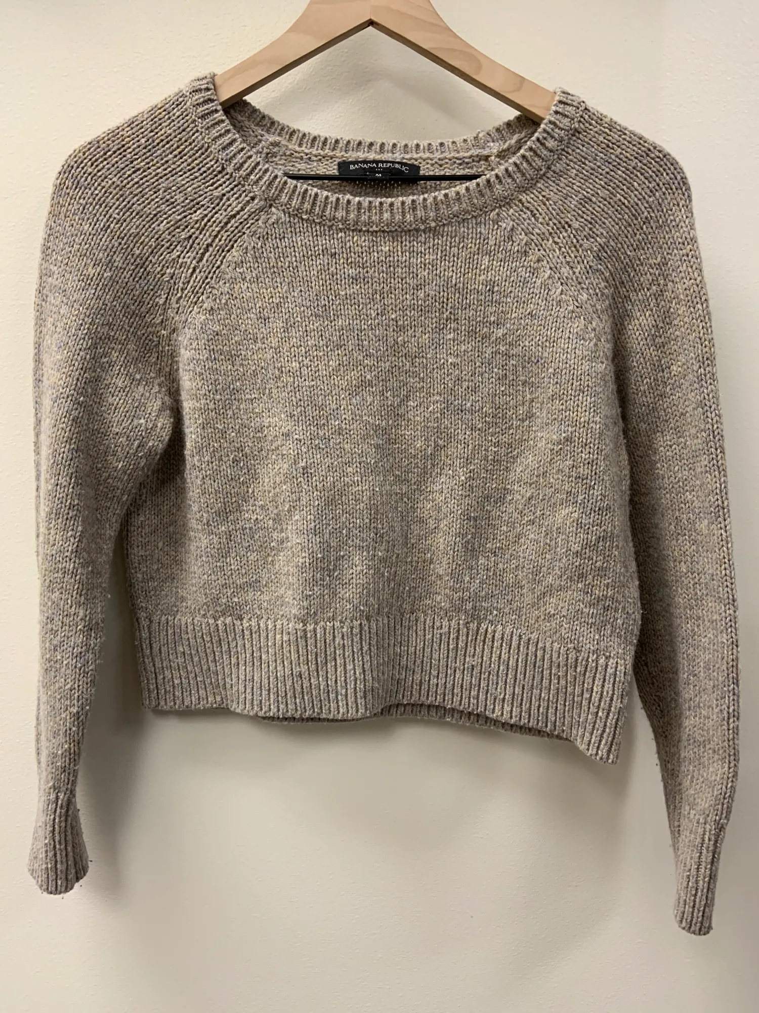 Banana Republic Sweater Size Medium