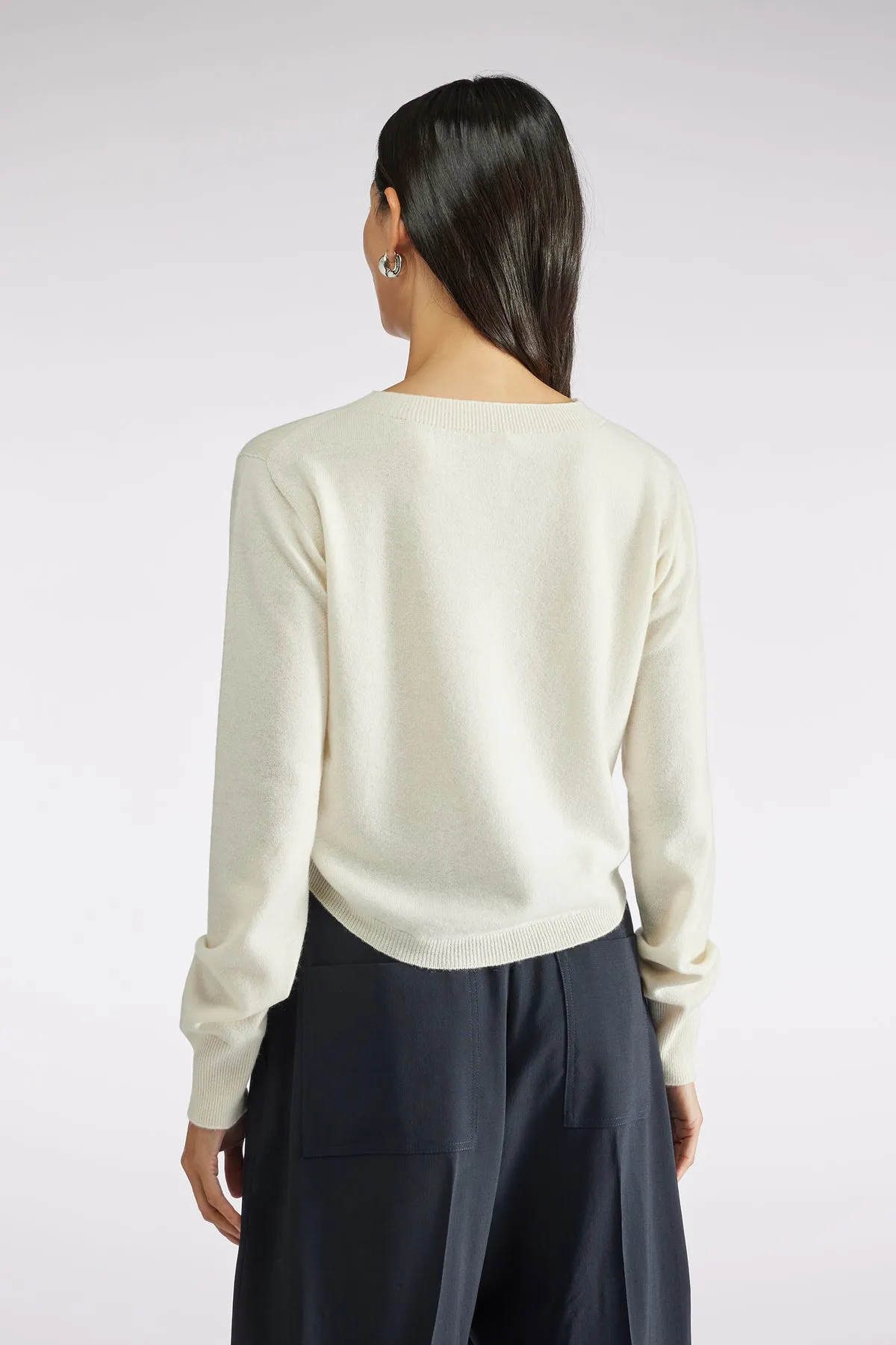 BOAT NECK SOLID CASHMERE SWEATER - CERAMIC