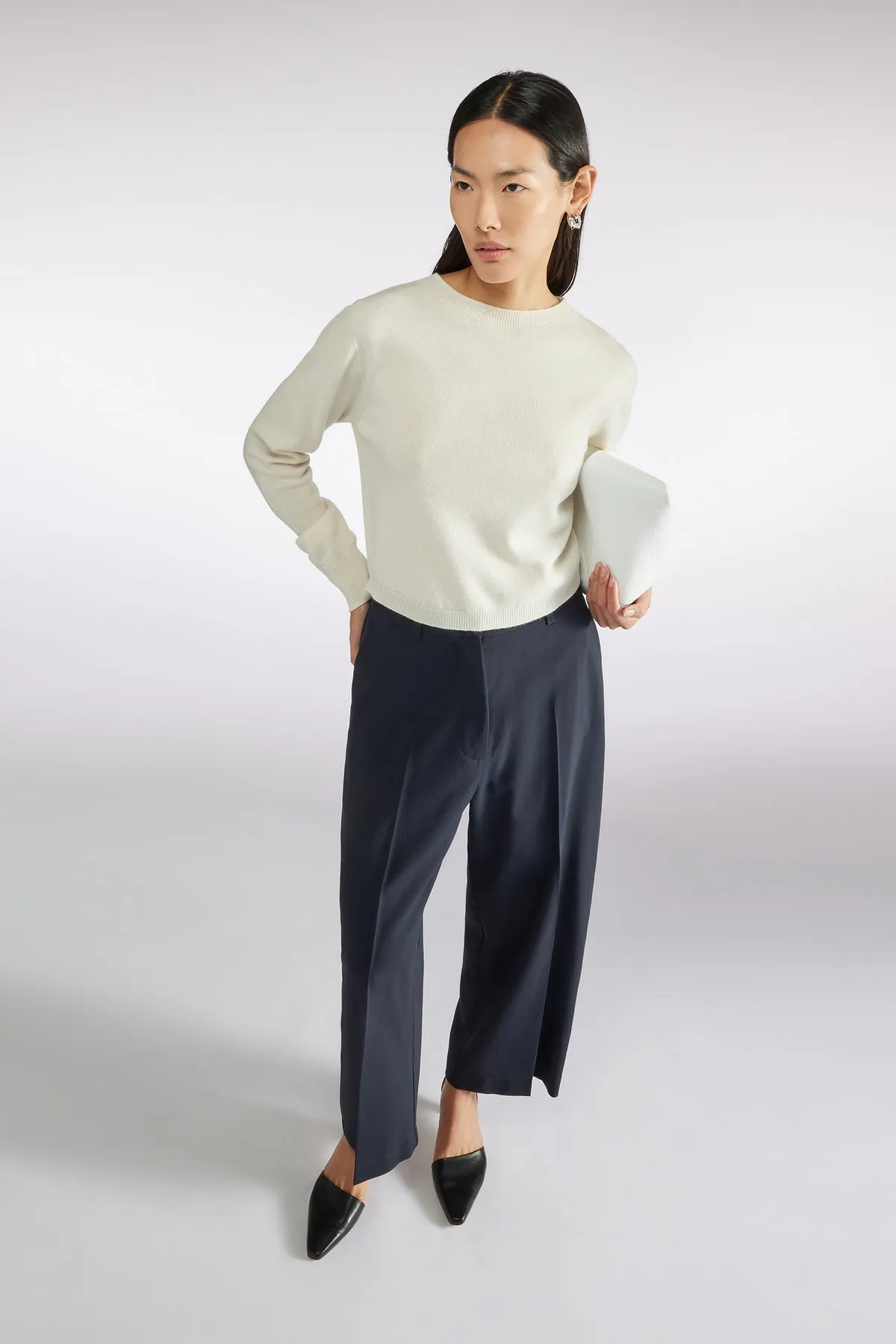 BOAT NECK SOLID CASHMERE SWEATER - CERAMIC