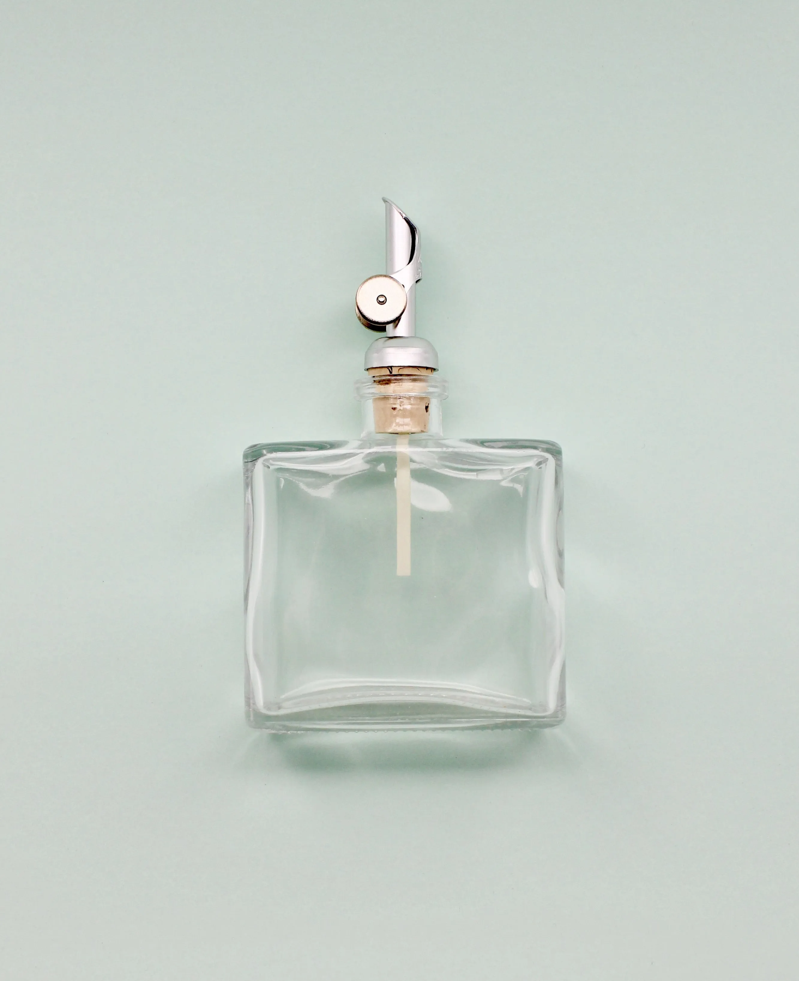 Boxy Silver Tip Spout Dispenser