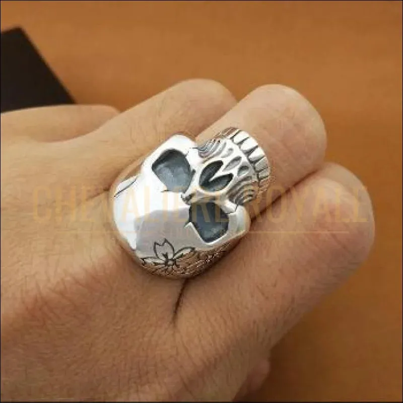 Chevalière pour homme en argent tète sèche remarquable