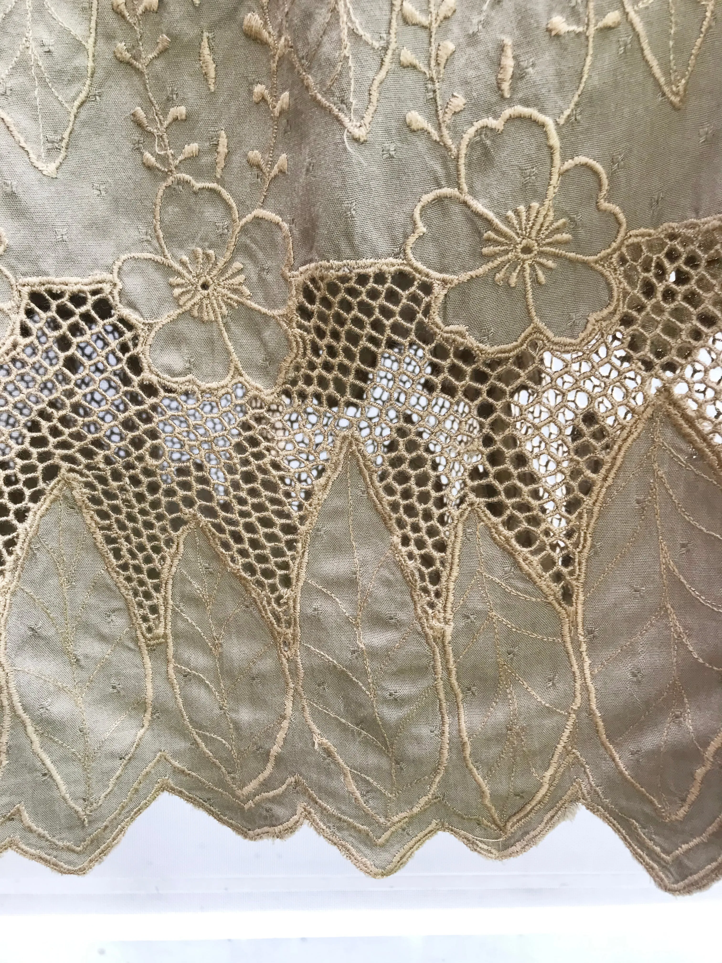Cut-out Floral Embroidery Hemp Skirt