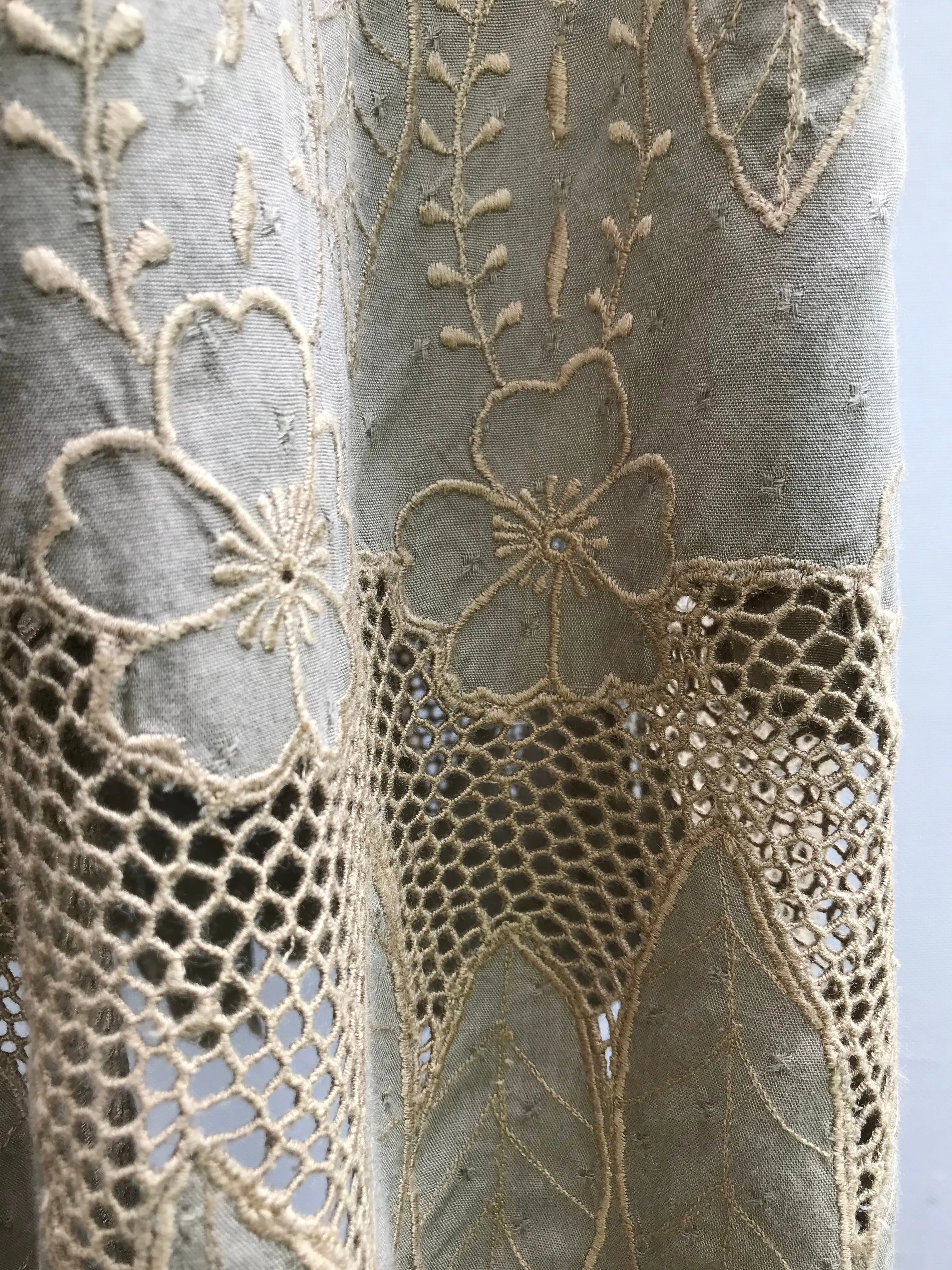 Cut-out Floral Embroidery Hemp Skirt