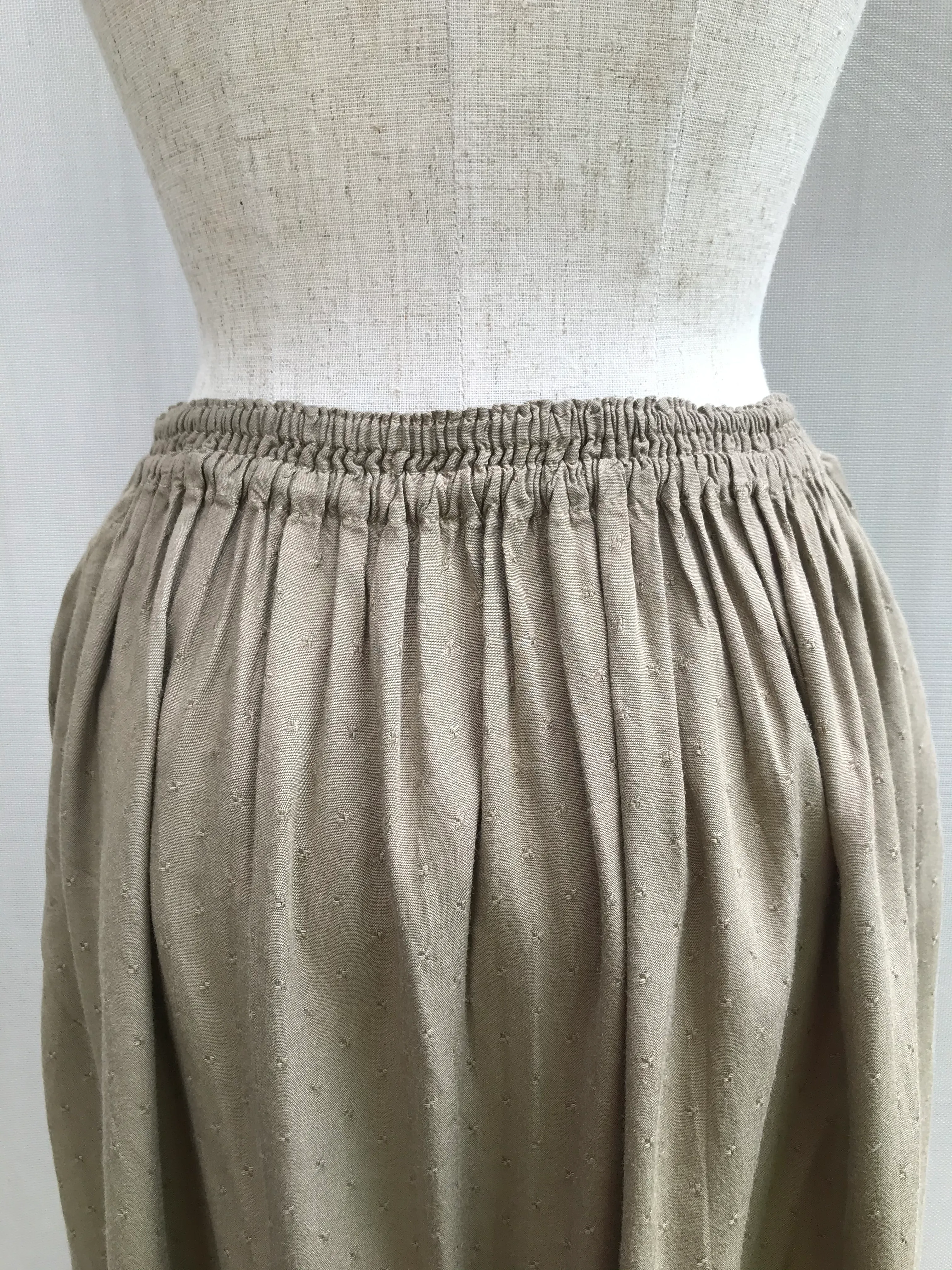 Cut-out Floral Embroidery Hemp Skirt