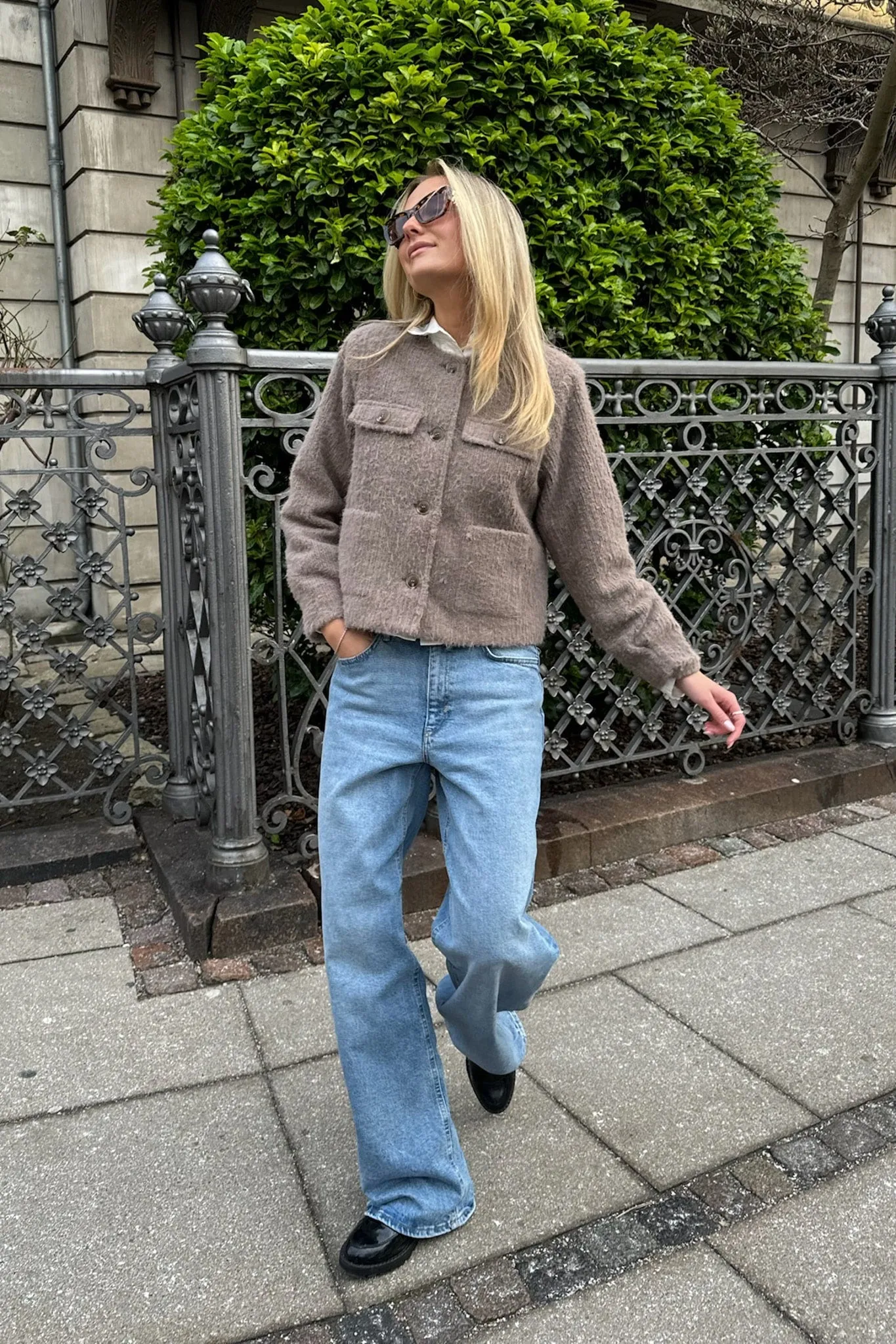 ElliIC Jakke - Mørk Beige