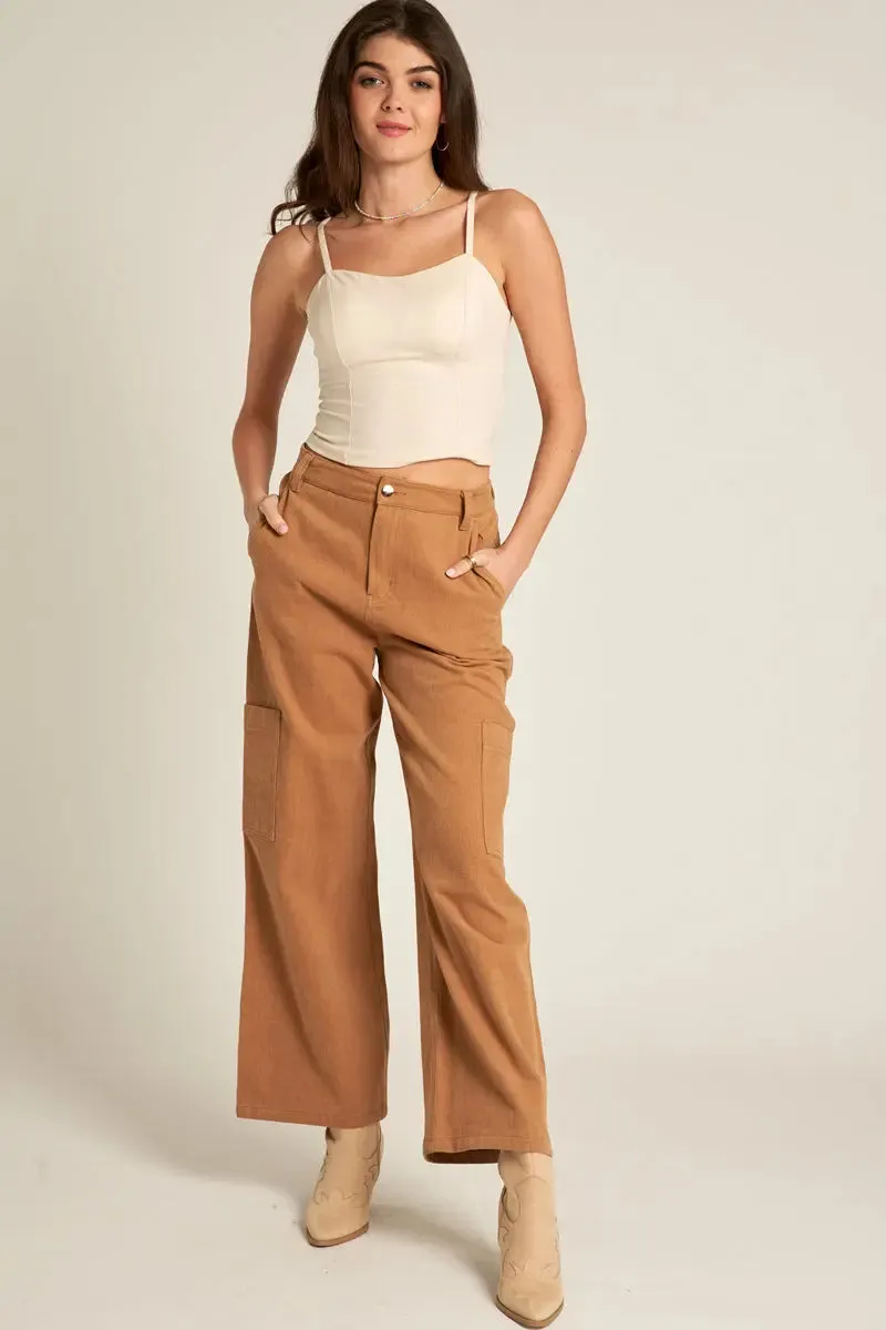 En Creme Miranda Strappy Top – Sleek, Supportive & Effortlessly Chic