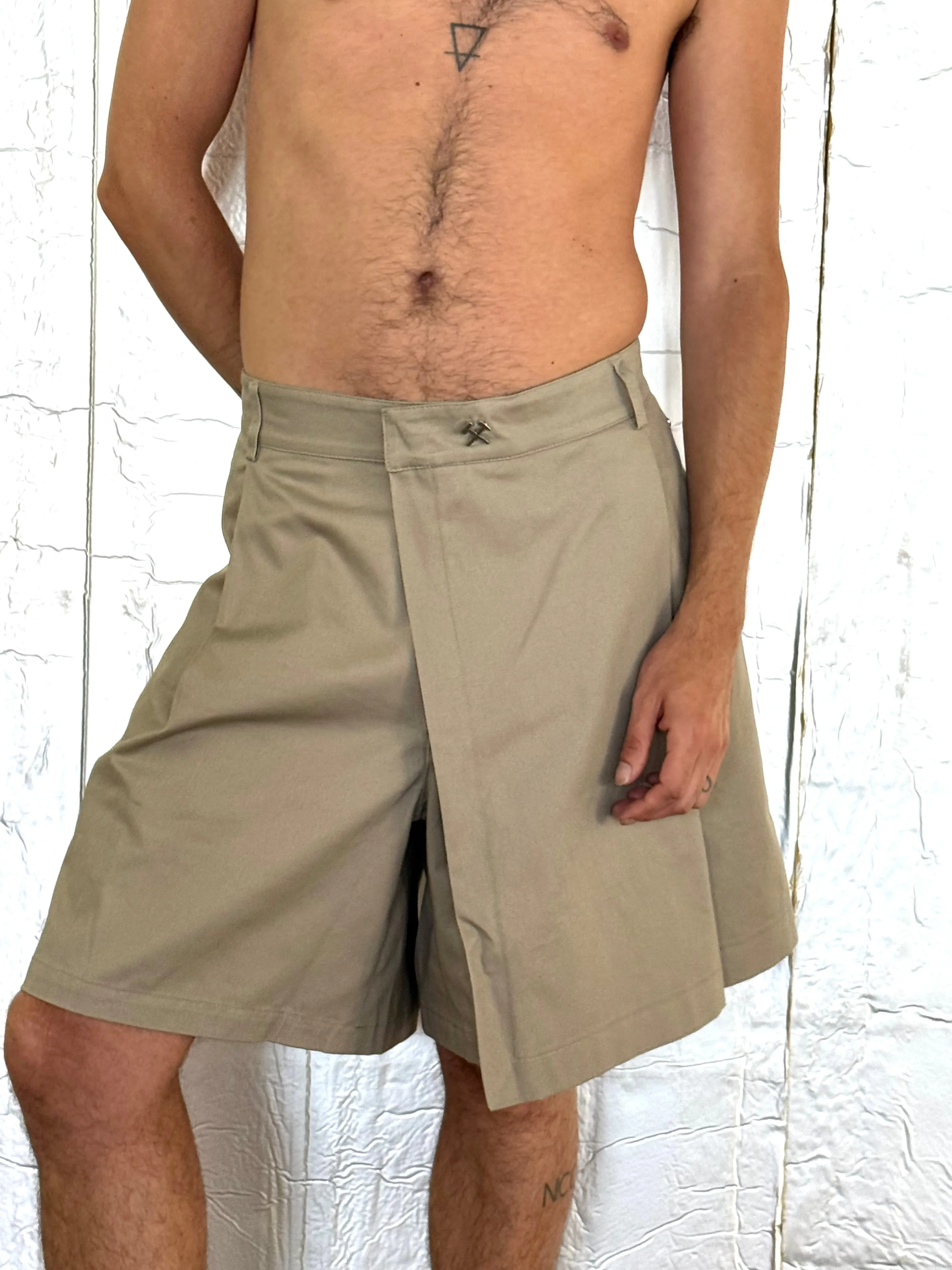 GMBH QALBI SKORT KHAKI