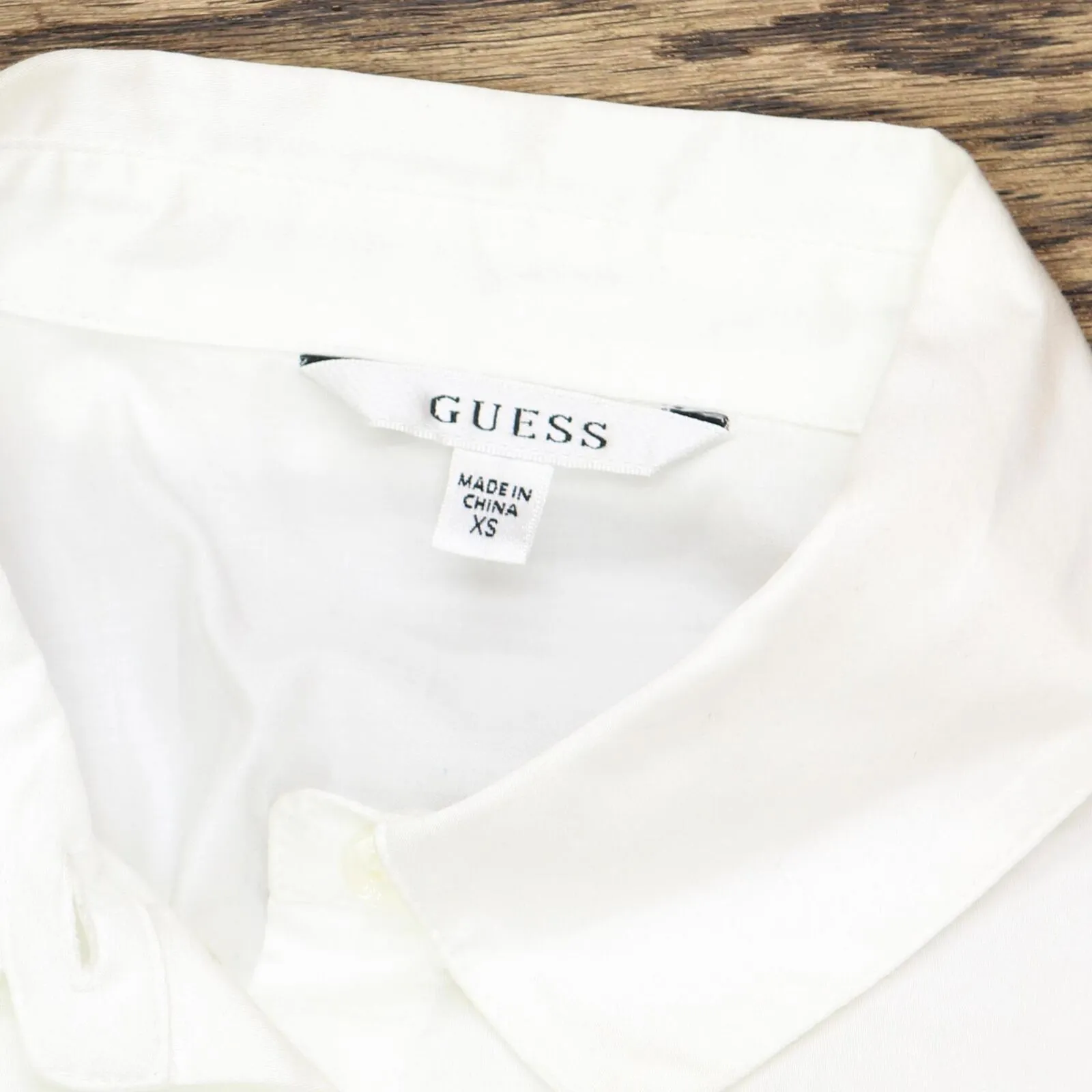 Guess Womens Sleeveless Cropped Tie-Waist Shirt W2YH73WAF10 White XS