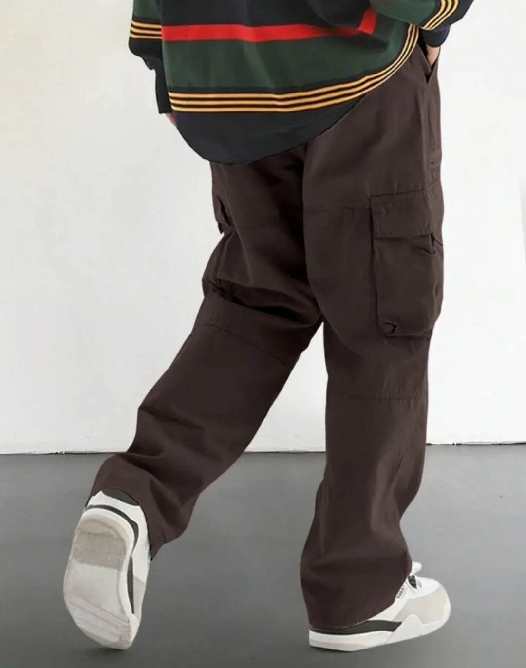 Loose-Fit Men's Cargo Pants With Flap Pockets And Side Pockets