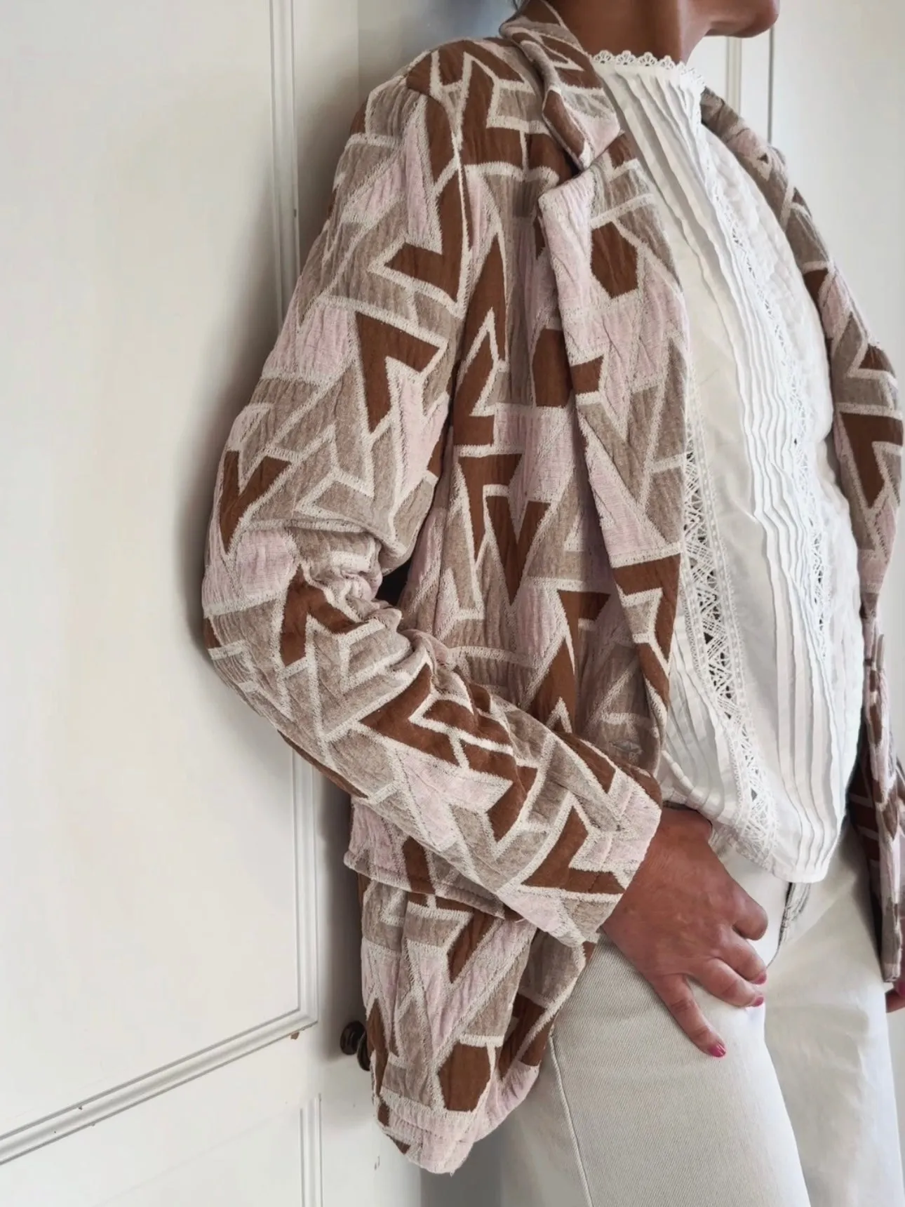 LOOSE JACKET WITH PRINT - OFF WHITE/PINK