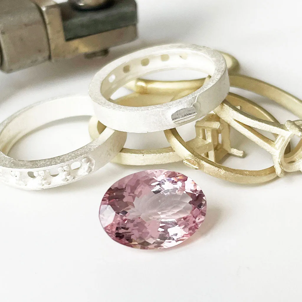 Morganite - Pink Oval Cut - 5.56ct