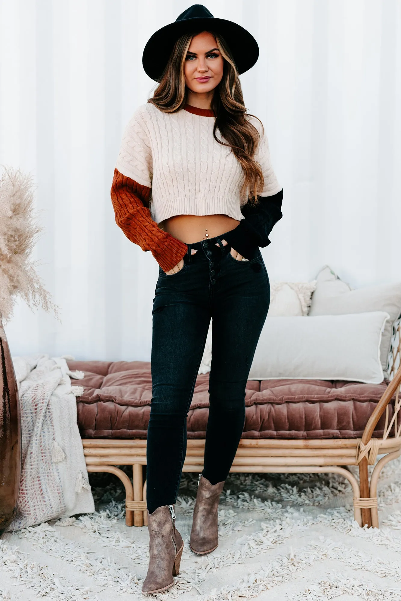 New Premonitions Cropped Cable Knit Sweater (Ivory/Rust/Black)