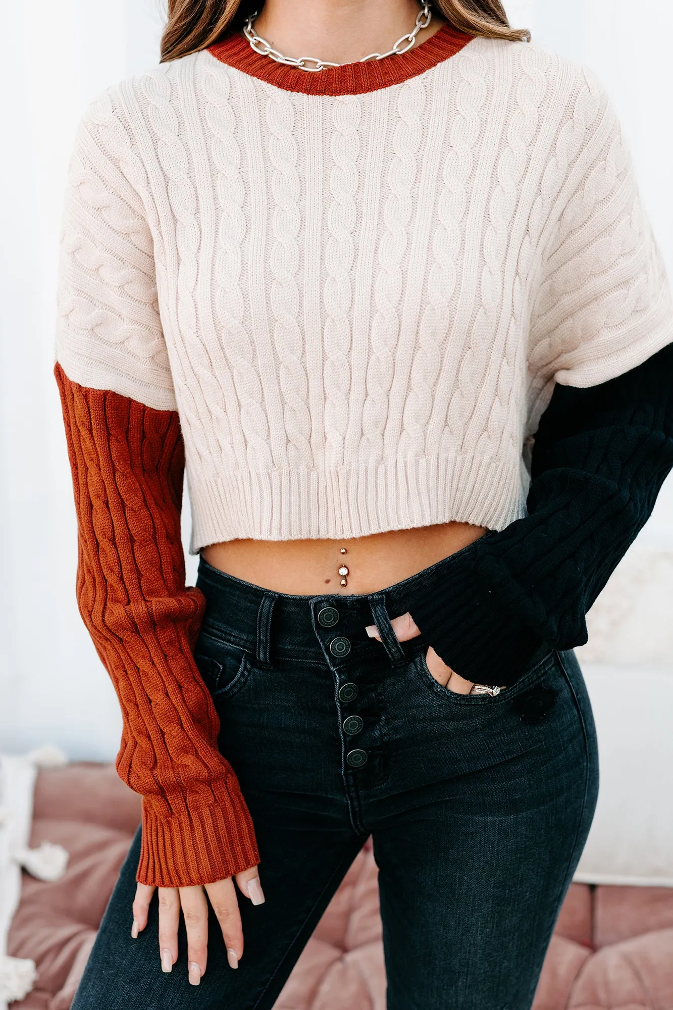 New Premonitions Cropped Cable Knit Sweater (Ivory/Rust/Black)