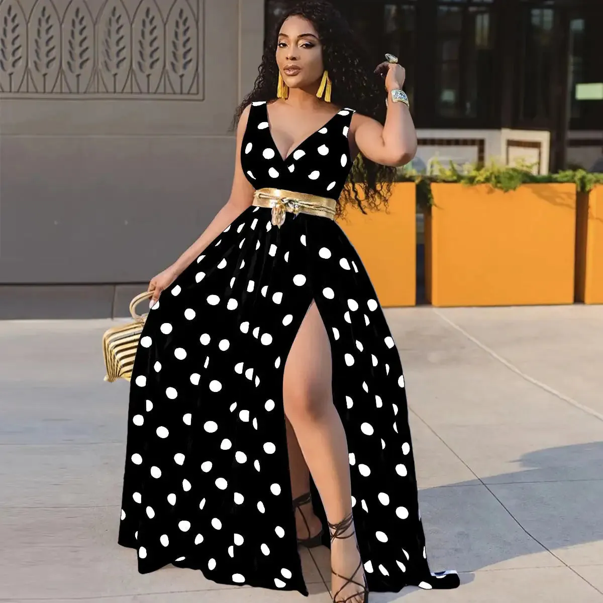 "Flawless Fit – Party Dresses That Flatter Your Figure in Style"