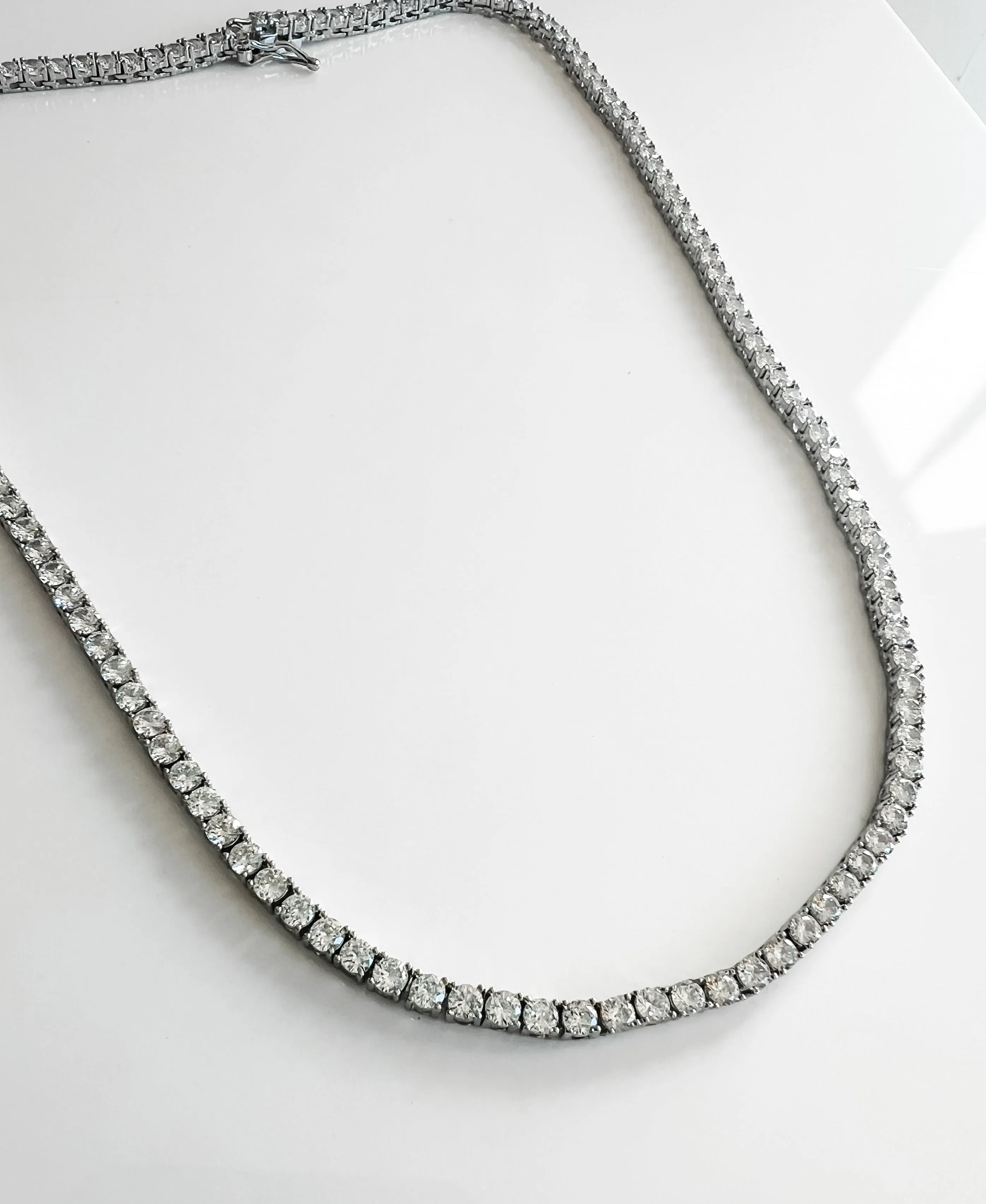 REGAL TENNIS CHAIN