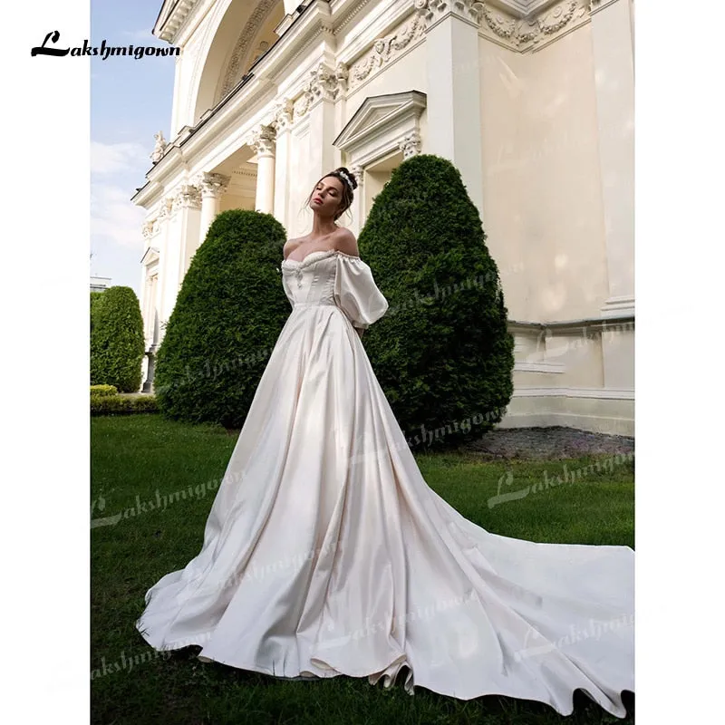 Roycebridal Soft Satin A-Line Wedding Dresses Sweetheart Neck Puff Half Sleeve With Beading Corset Open Back Chapel Train Bride Gowns Pleat
