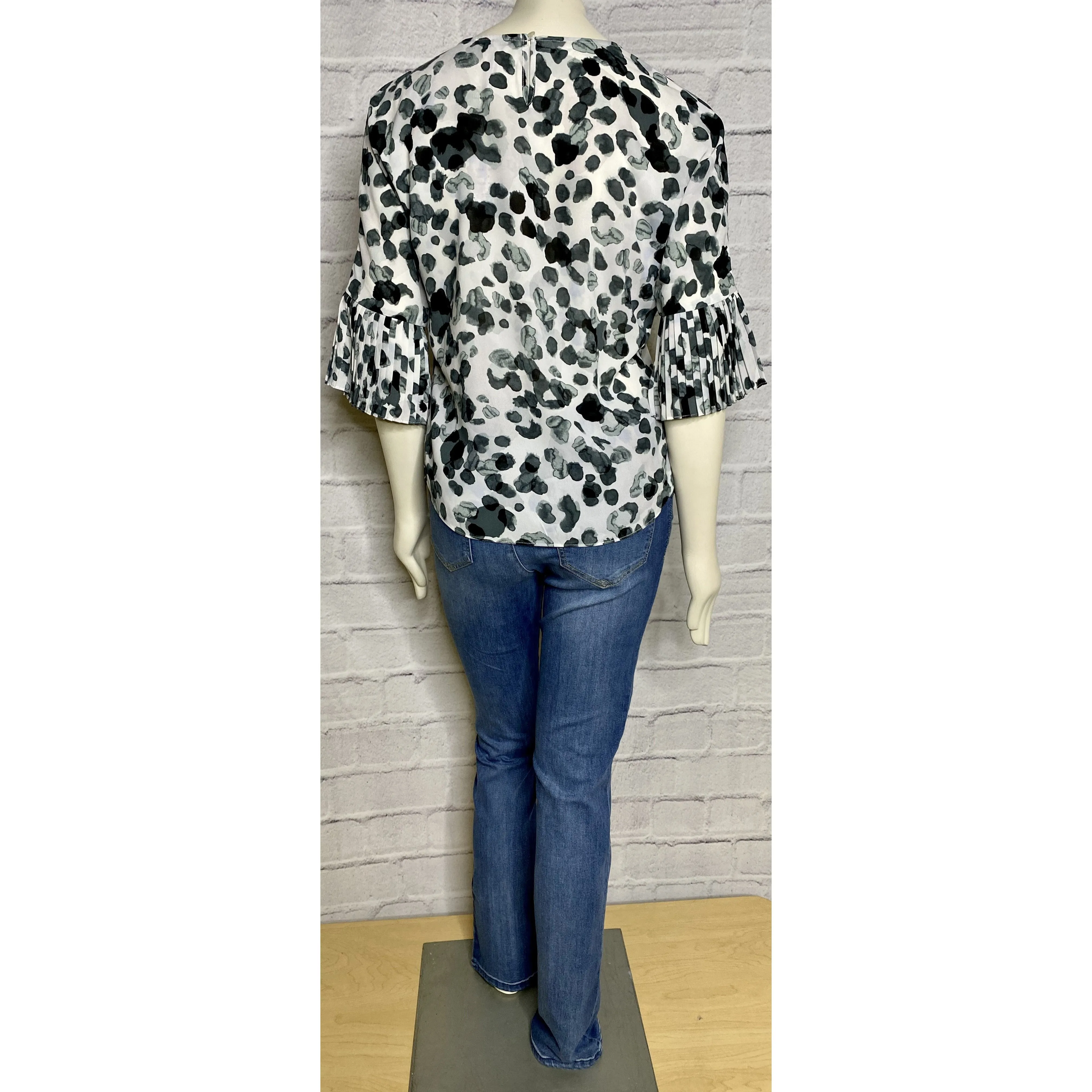 Ruffle Sleeve Animal Print Blouse