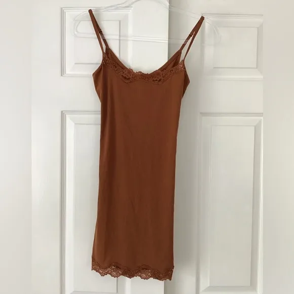 SKIMS Fits Everybody Lace Slip Dress | Bronze | Size S