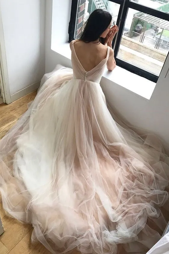 Soft Tulle Contrast Color Wedding Gowns with Ruching Bodice