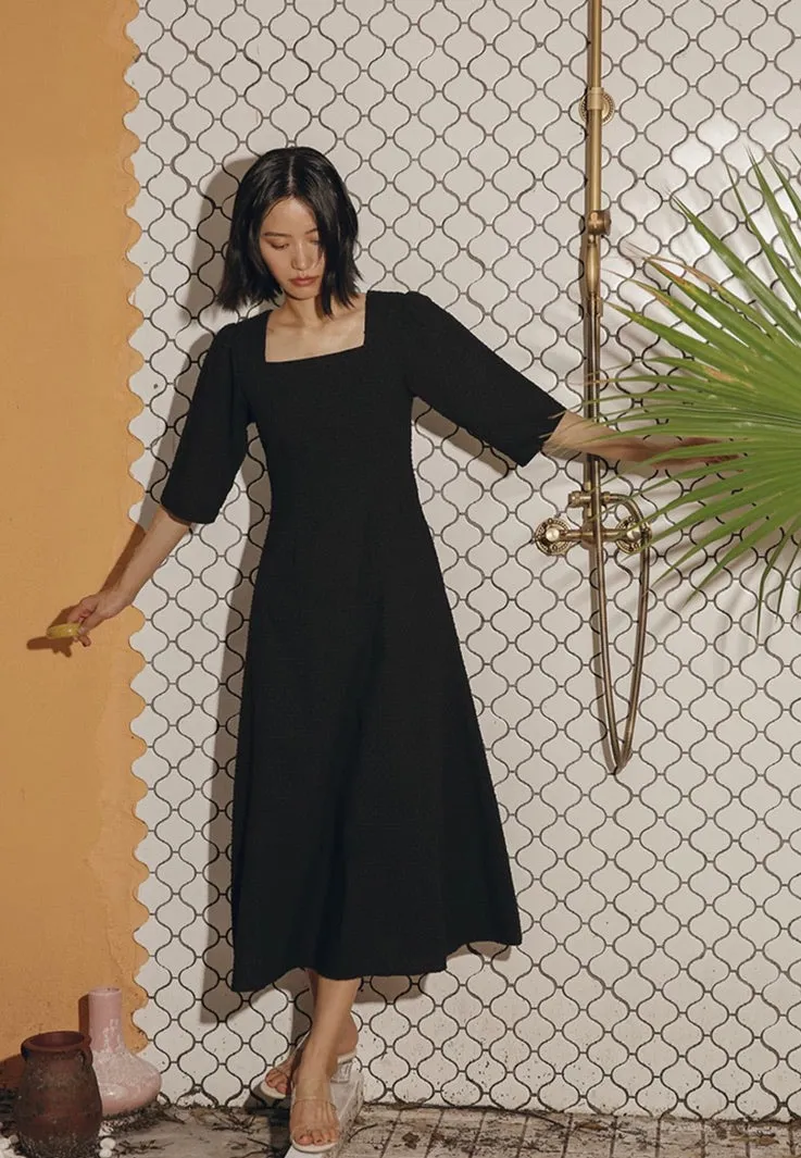 Tailored Flare Midi Dress in Black