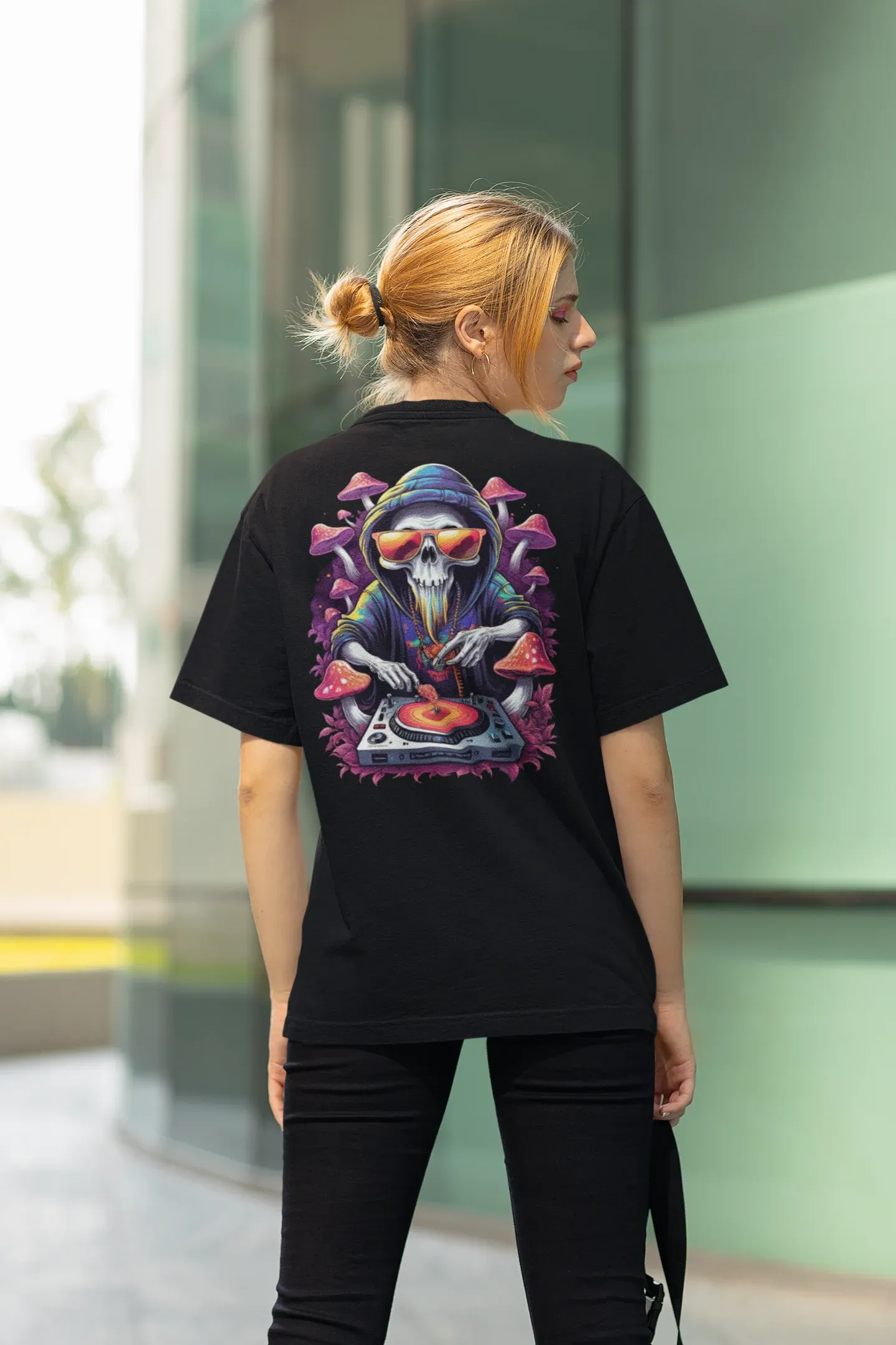 Techno T-Shirt | Psychedelic DJ Ghost