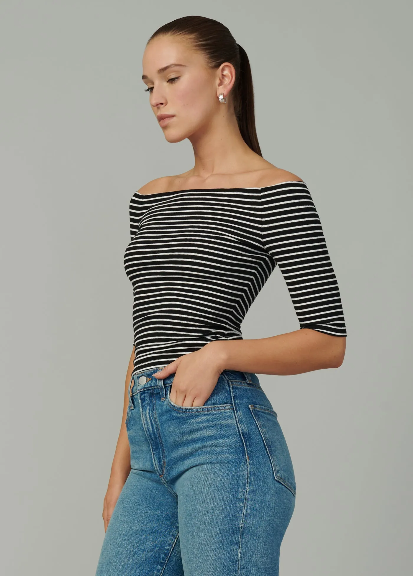 THE LAUR OFF THE SHOULDER TOP