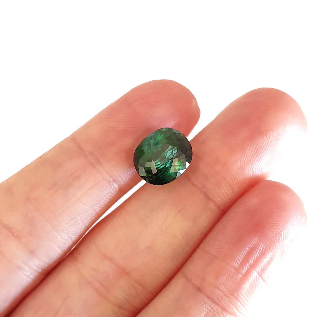 Tourmaline - Green Oval Cut - 5.19ct