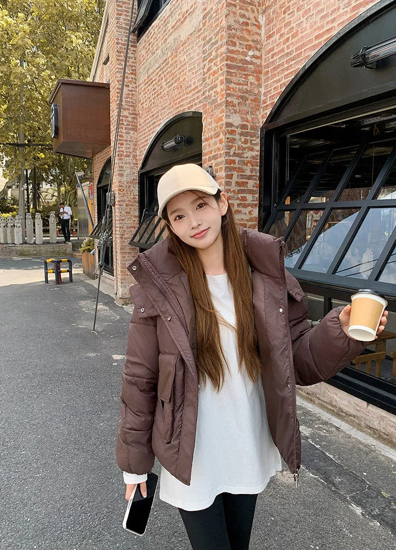 Trendy Cropped Puffer Jacket with Bellows Pocket and Hood