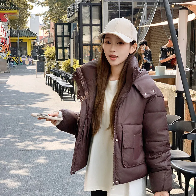 Trendy Cropped Puffer Jacket with Bellows Pocket and Hood