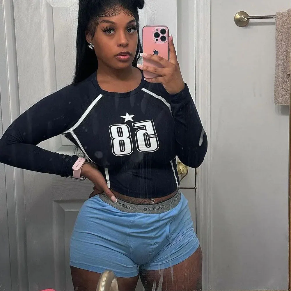 Trendy Number Print Long-Sleeve Fitted Crop Top