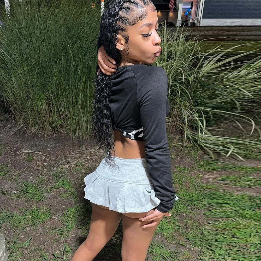 Trendy Number Print Long-Sleeve Fitted Crop Top