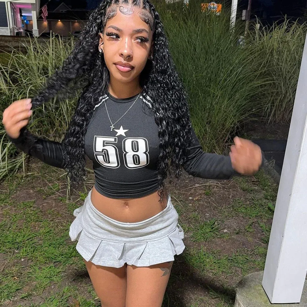 Trendy Number Print Long-Sleeve Fitted Crop Top