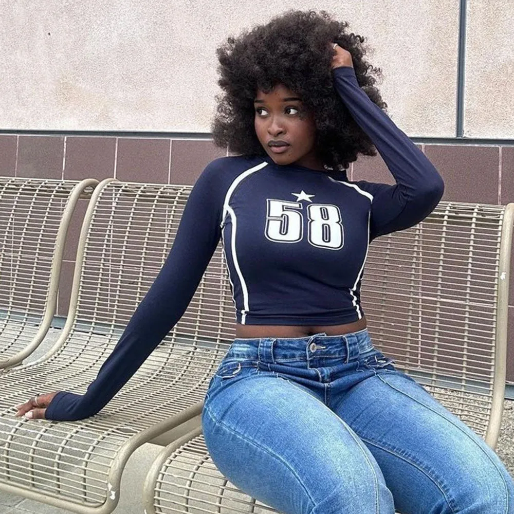 Trendy Number Print Long-Sleeve Fitted Crop Top