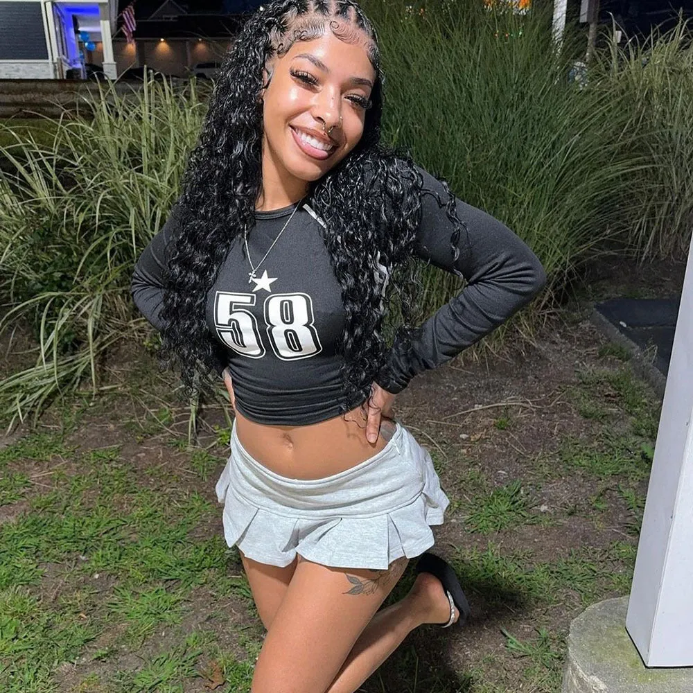 Trendy Number Print Long-Sleeve Fitted Crop Top