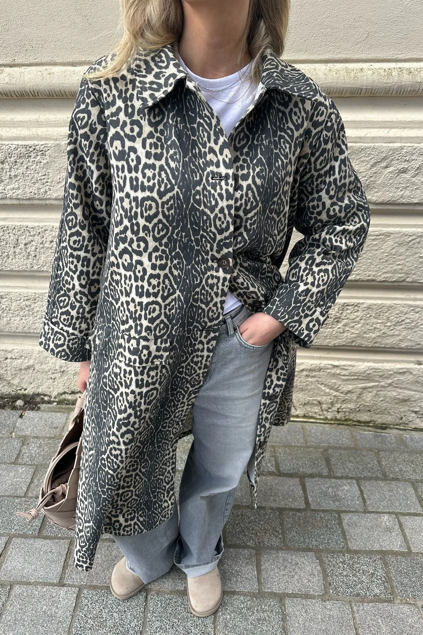 TrineIC Trenchcoat - Leo Print