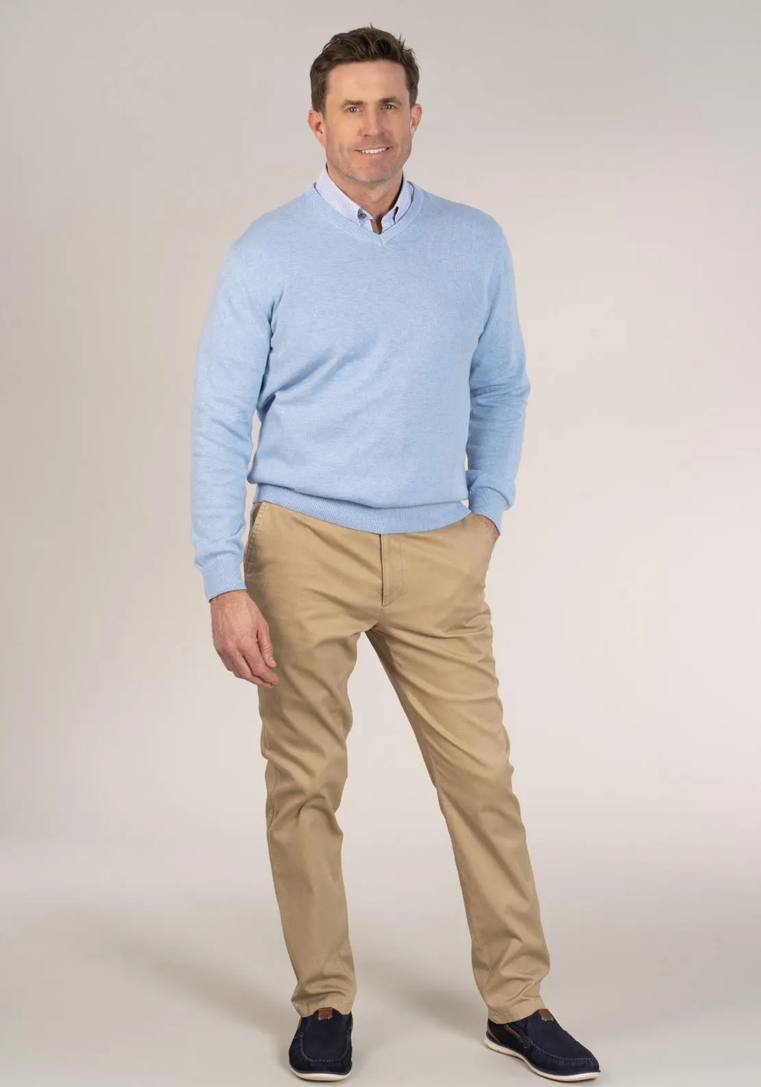 V-Neck Pullover - Sky
