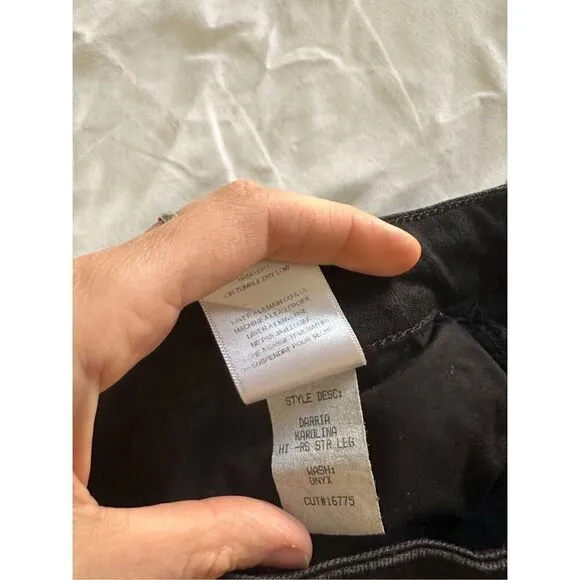 Velvet by Graham &amp; Spencer Darria Cropped Pants Size 27