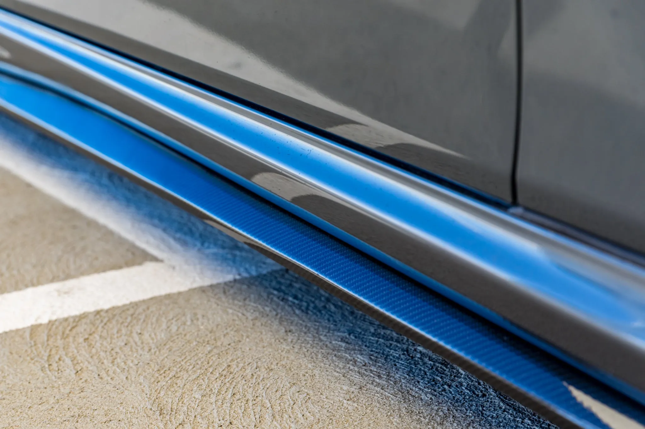 W211 E55 & E63 AMG Carbon Fiber Side Skirt Extensions