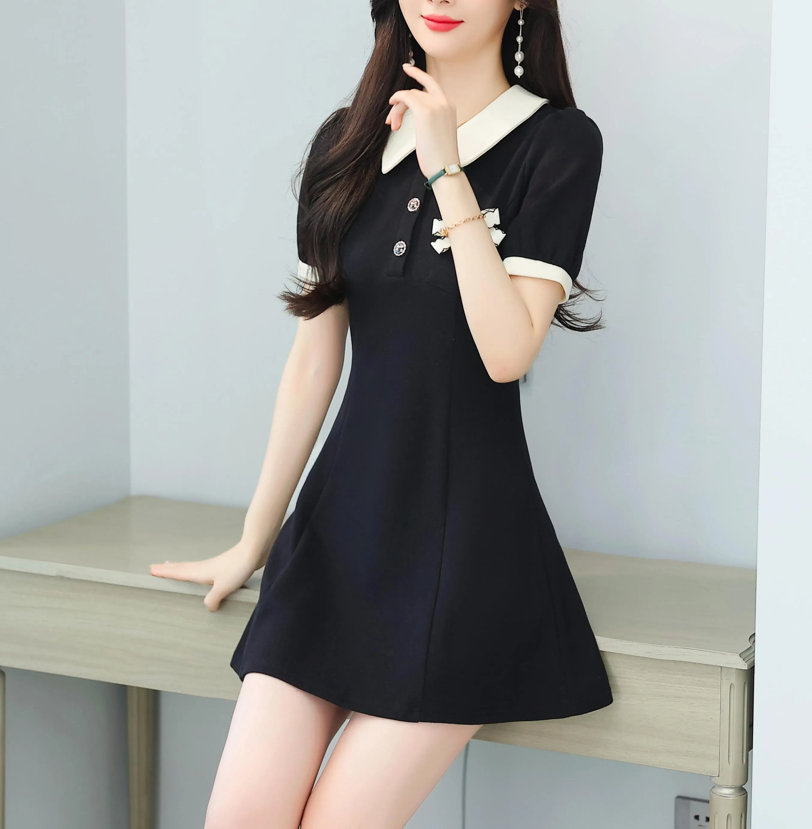 Women's Chic Jersey Dress Featuring Thigh-length Cut and Bow Decor