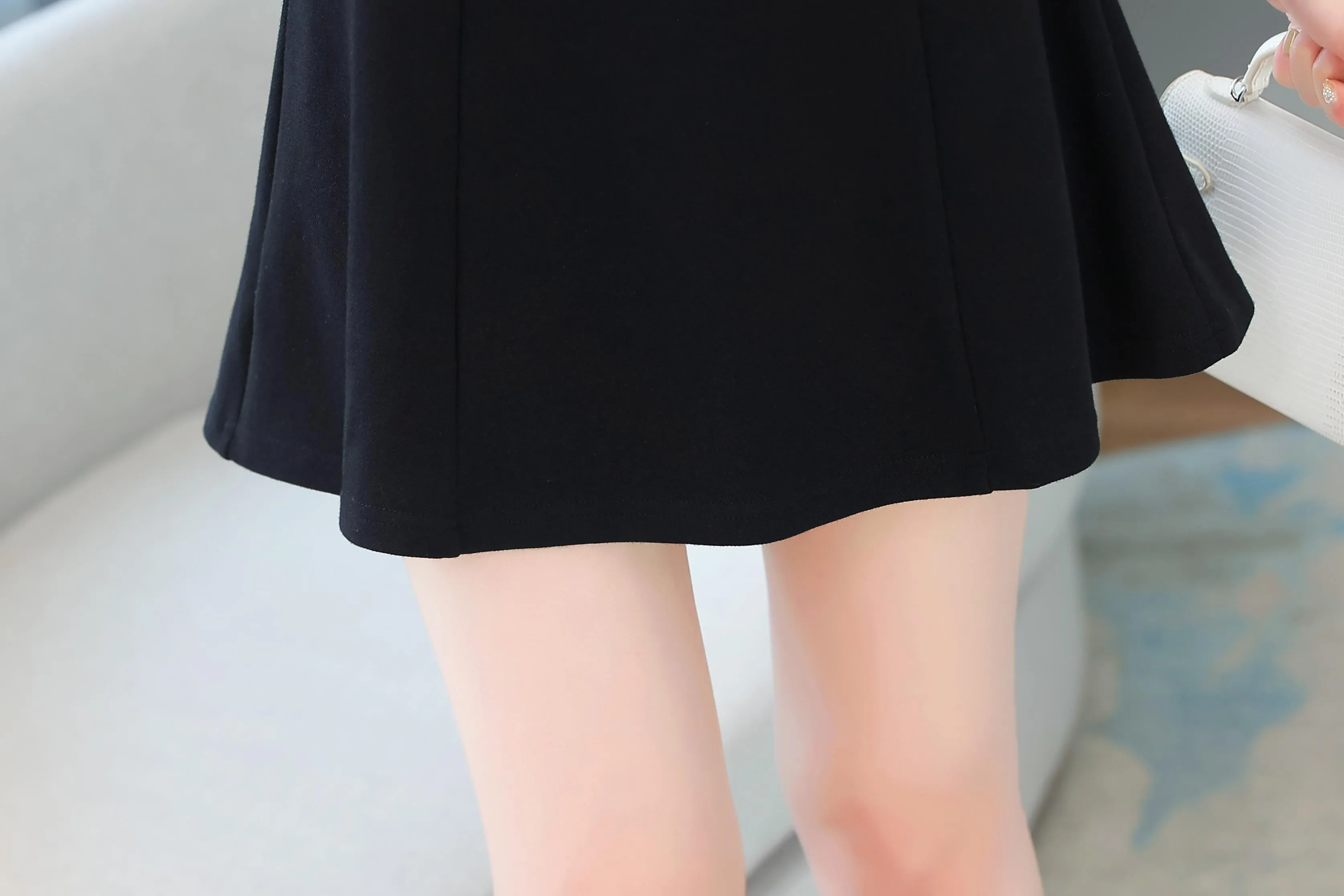 Women's Chic Jersey Dress Featuring Thigh-length Cut and Bow Decor